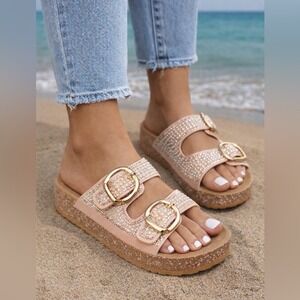 Forever Comfort Women's Pearl Embellished Platform Slide Sandals Size 6 New